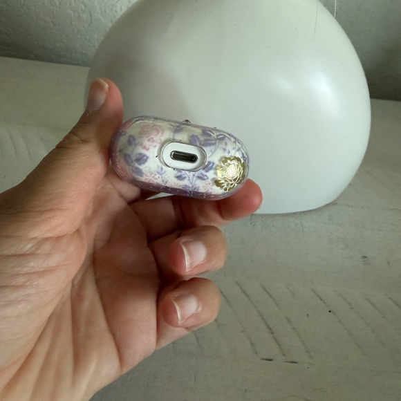 Apple AirPods - Picture 3 of 6